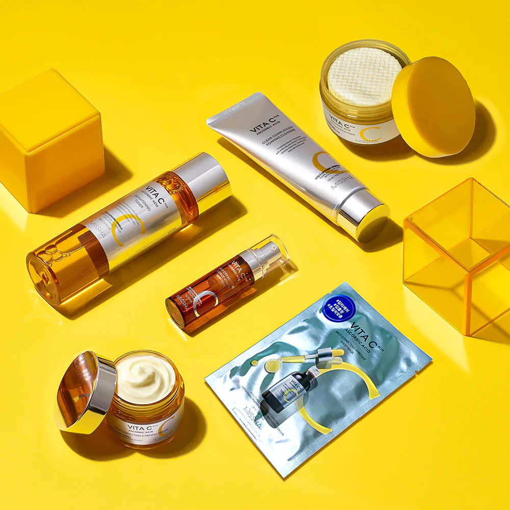 Vita C Plus Spot Correcting Concentrate Ampoule - Image 3